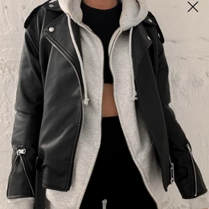 skinnjacka  - använd ca 5 gånger och är som ny!