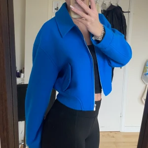 Jacka - Jättefin blå jacka från Nakd ❤️