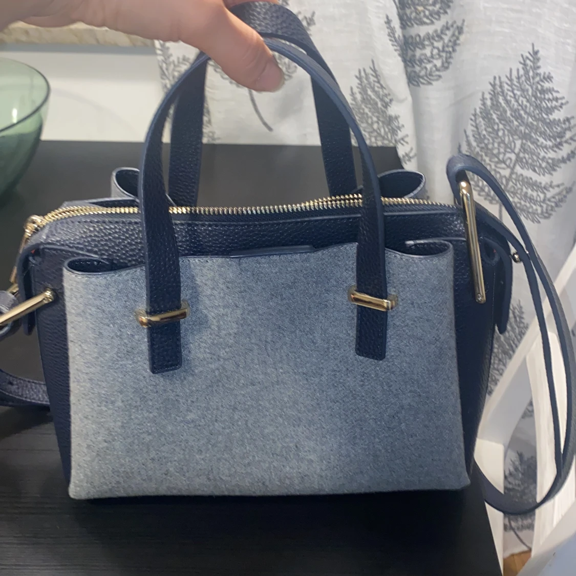 Tommy hilfiger crossbody bag - 91