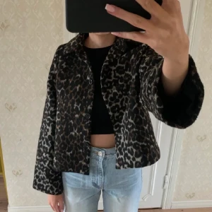 Jacka från Nakd - Superfin höstjacka i storlek 34, slutsåld på nakd, nypris 749kr. ❤️