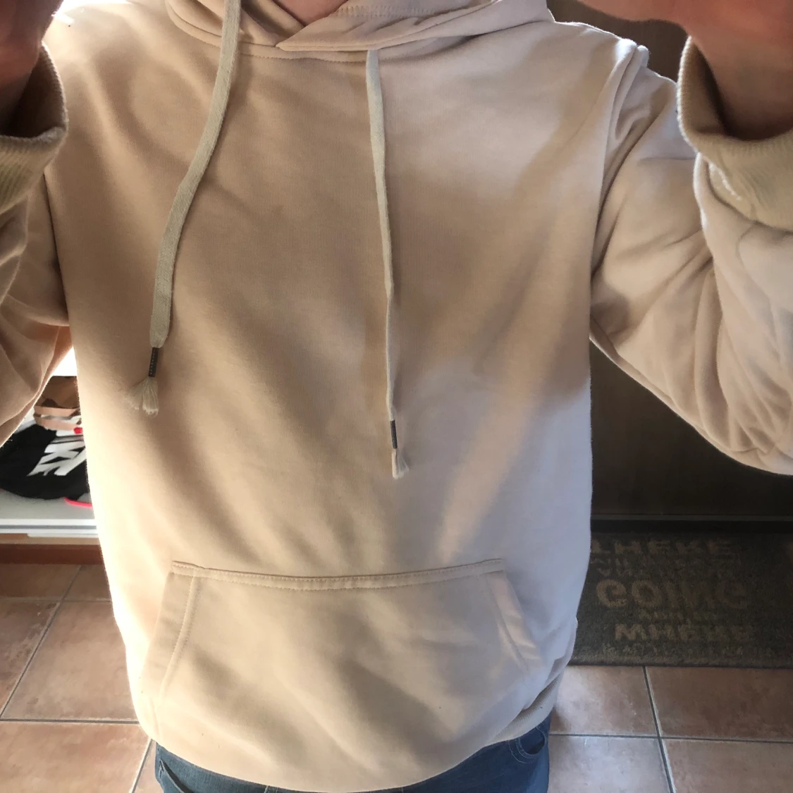 Beige hoodie - 91