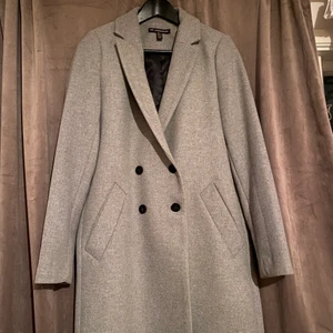 Kappa  - Helt oanvänd kappa köpt för ett par år sedan, storlek S. 