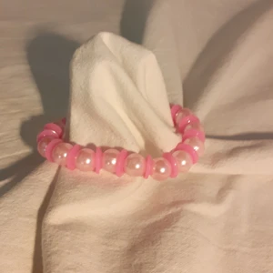 Rosa bubblor 💗 - Rosa somrigt armband!☀️