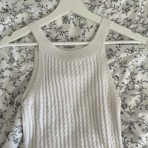 Stickad topp - Jättesöt stickad sommartopp i S, köpt förra året! 