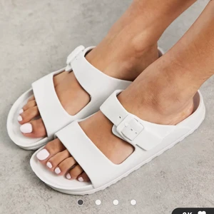 Tofflor - Helt oanvända tofflor från asos.