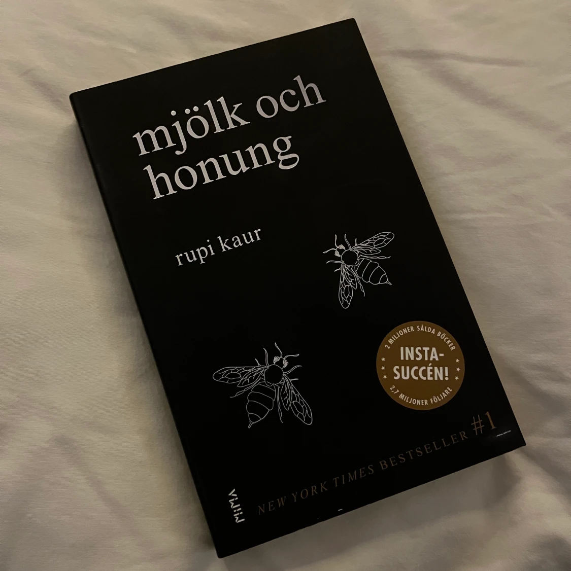 Poetbok Mjölk och honung