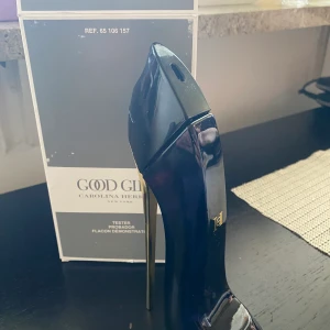 Carolina Herrera  - Helt nya o original tester parfym 90ml 