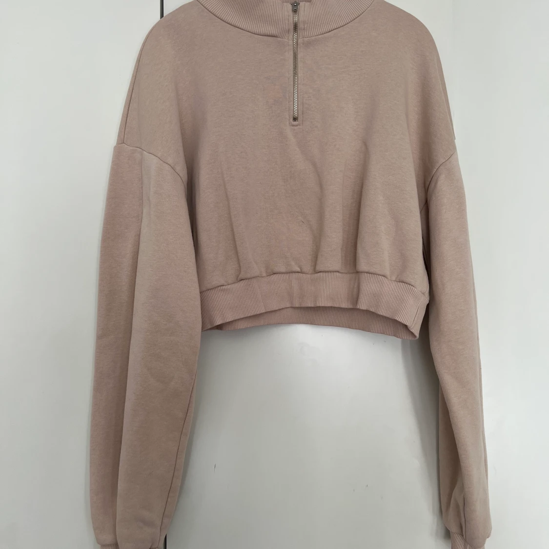 Cropped Sweatshirt med dragkedja