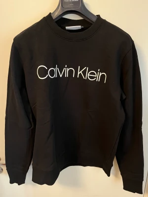 Calvin Klein tröja - Bra skick