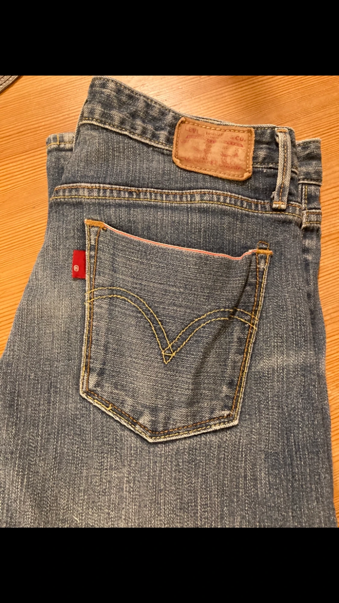 Levis - 90