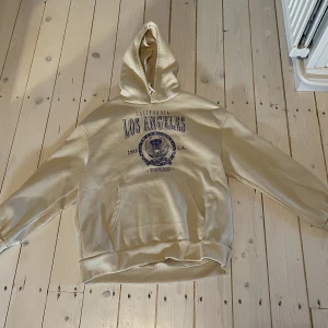 Tjocktröja  - Storlek S