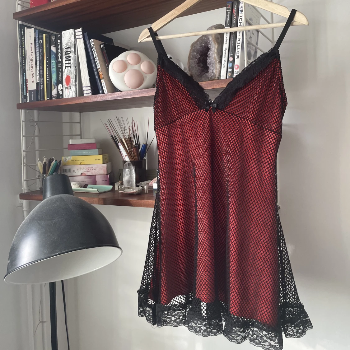 Röd fishnet klänning - 90