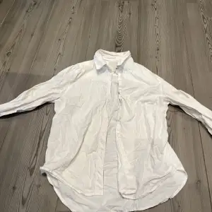 Skjorta lager 157 strl M