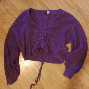 Stickad  - Crop stickad topp Strl S