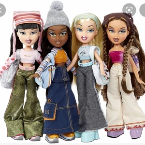 Bratz - Hej jag söker Bratz dockor kontakta mig om ni har och säljer❤️