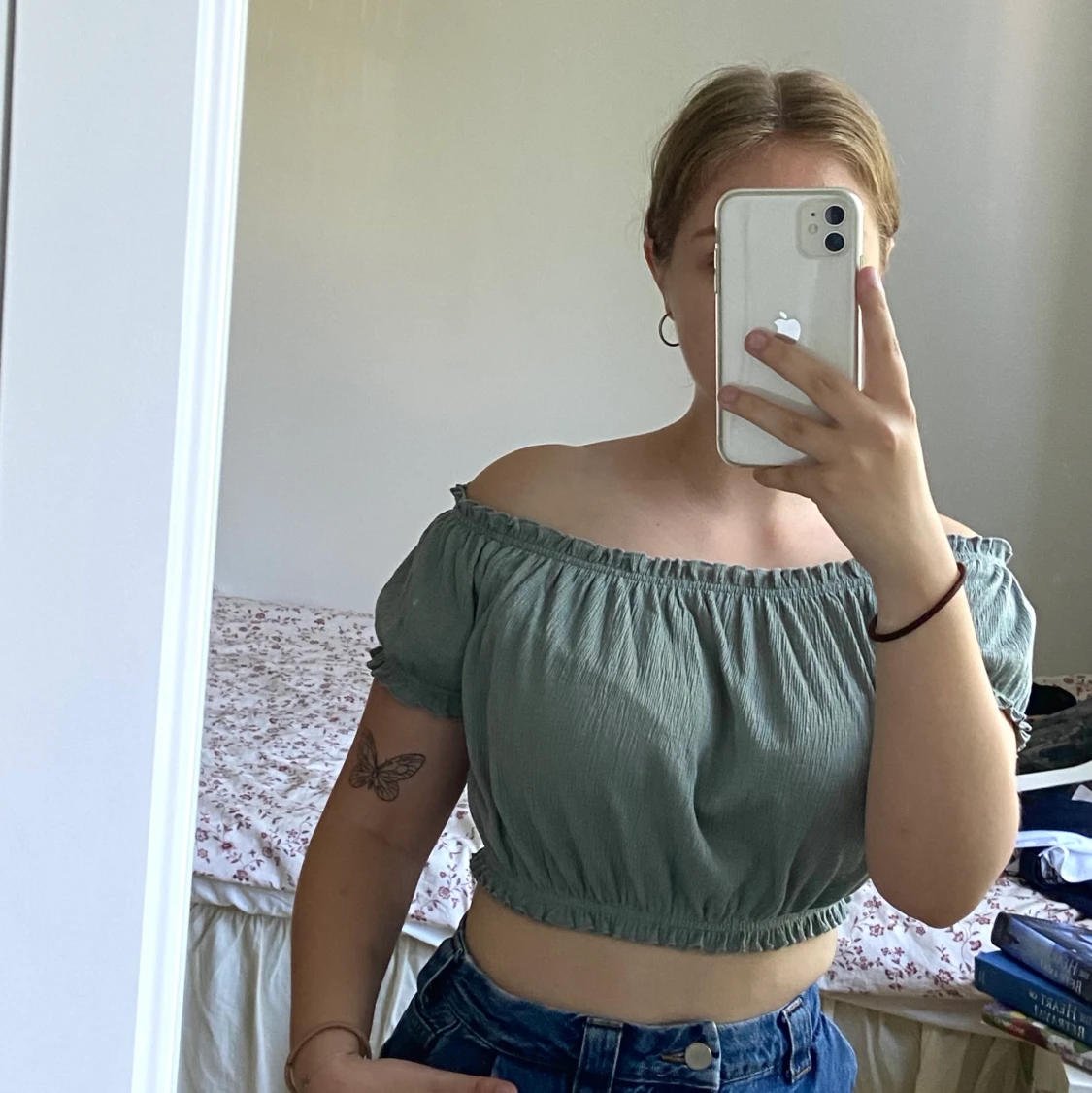 Grön, romantisk tröja