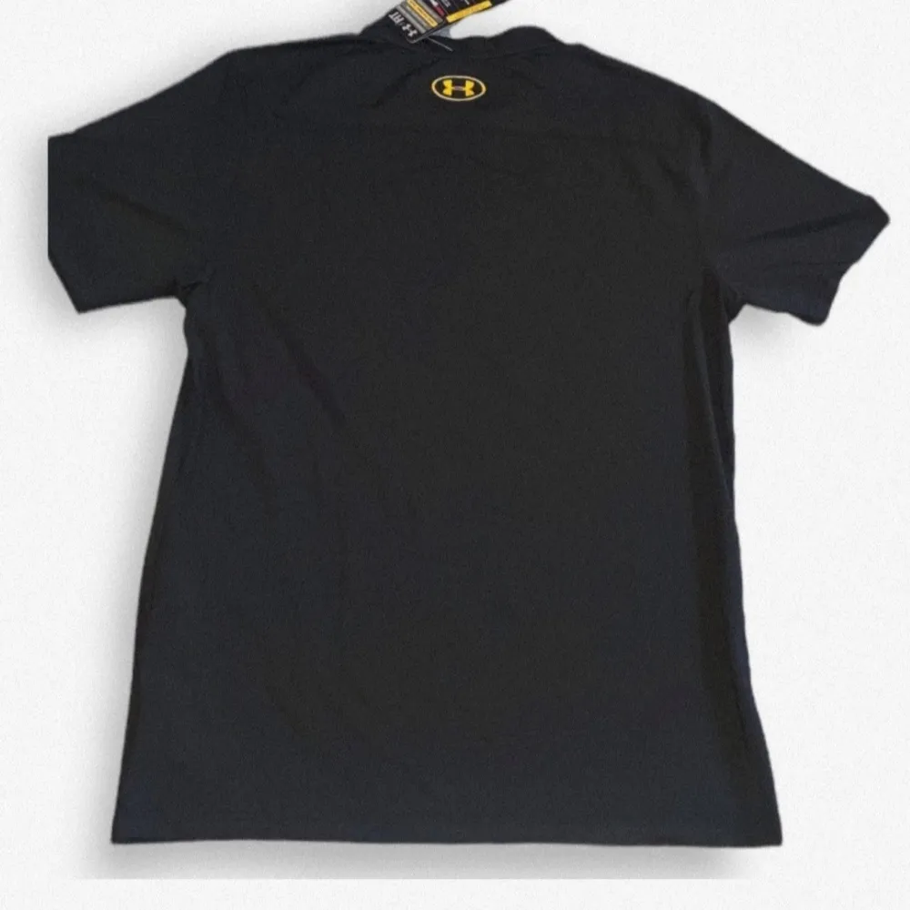 Ny Tränings t-shirt från Under Armour Project Rock i funktionsmaterial med tryck Ny pris 699 Fraktfritt . T-shirts.