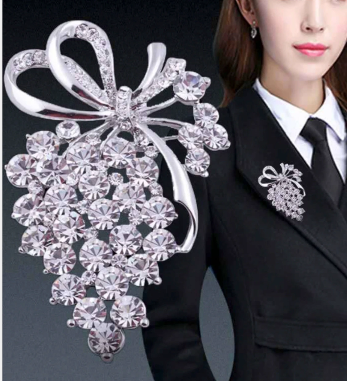 Vackra Strass Brosch  - 90