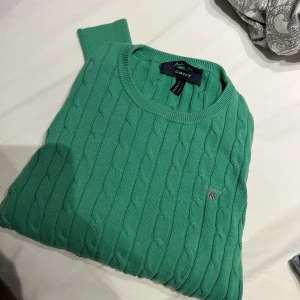 Gant tröja - Grön Gant tröja , kabelstickad långärmad