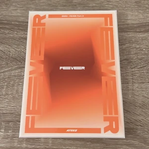 ateez ZERO: FEVER Part.3 - Hej! säljer detta ateez album pga förlorat intresse. Allt följer med 🫶🏼
