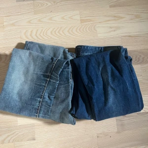 Resell bulk - 3 par jeans Disel nudie Replay 2 skjortor Ralph lauren. Perfekt för bulk eller resell. Kom privat för st och mer som du undrar