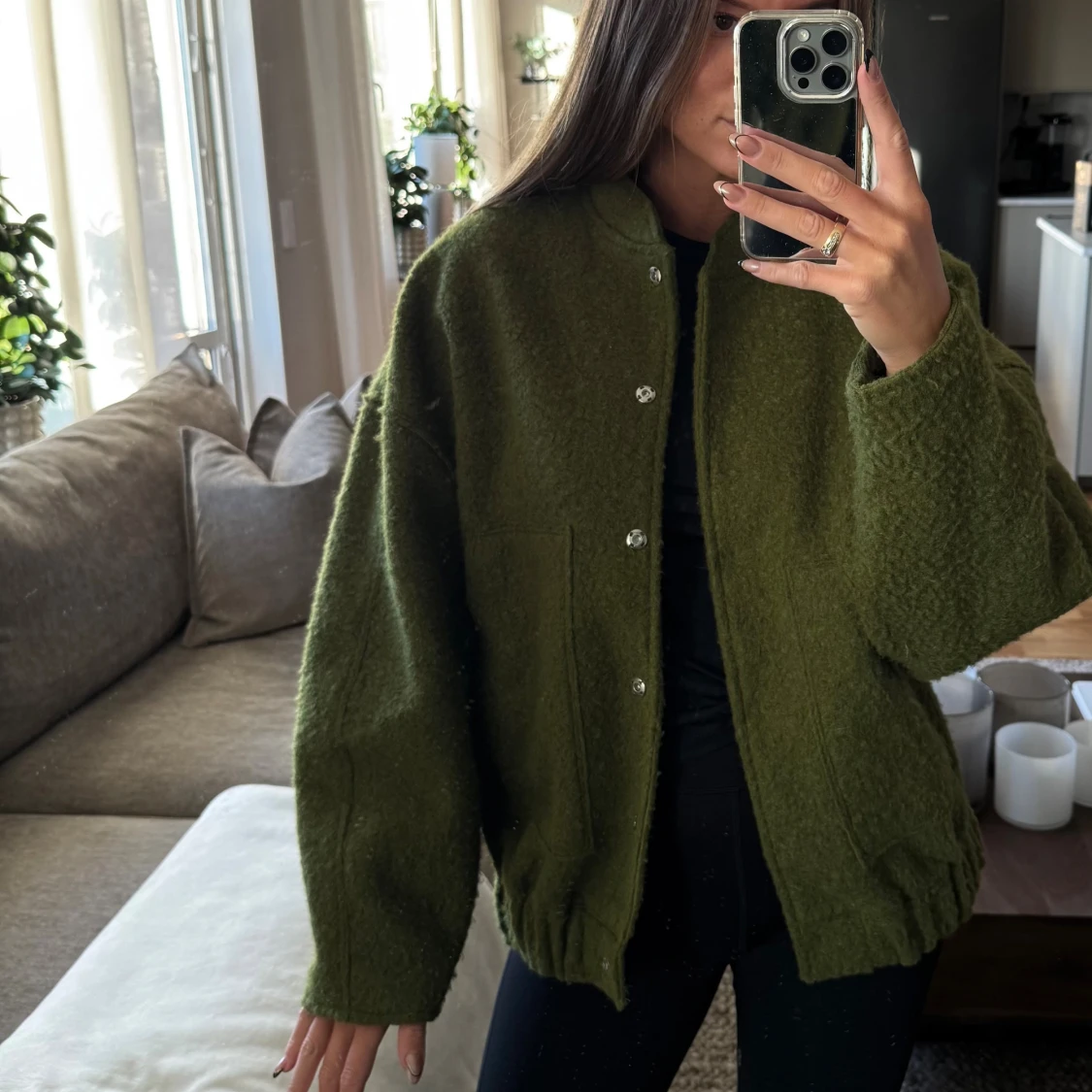 Zara Olivgrön bomberjacka