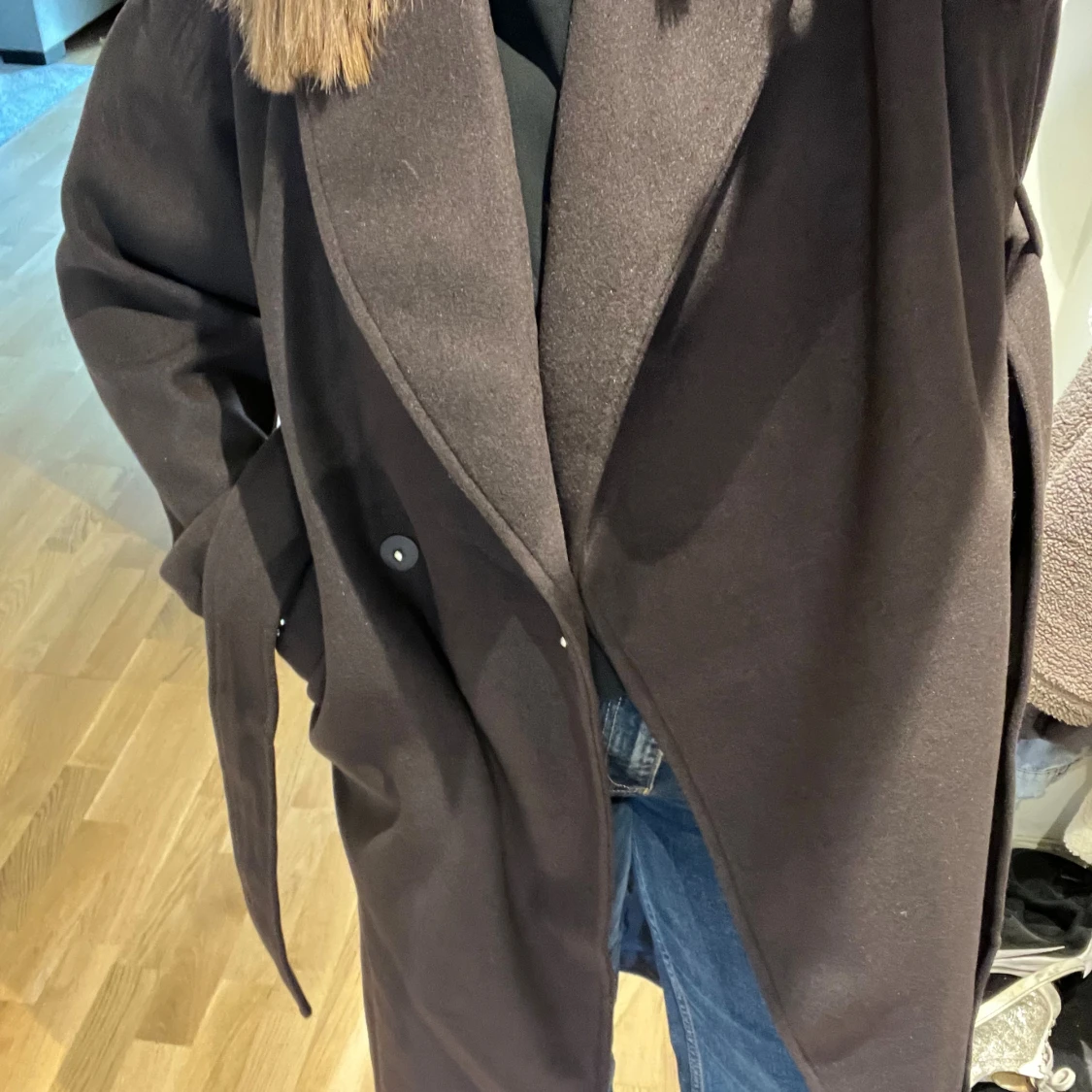 Brun lång kappa  - 3