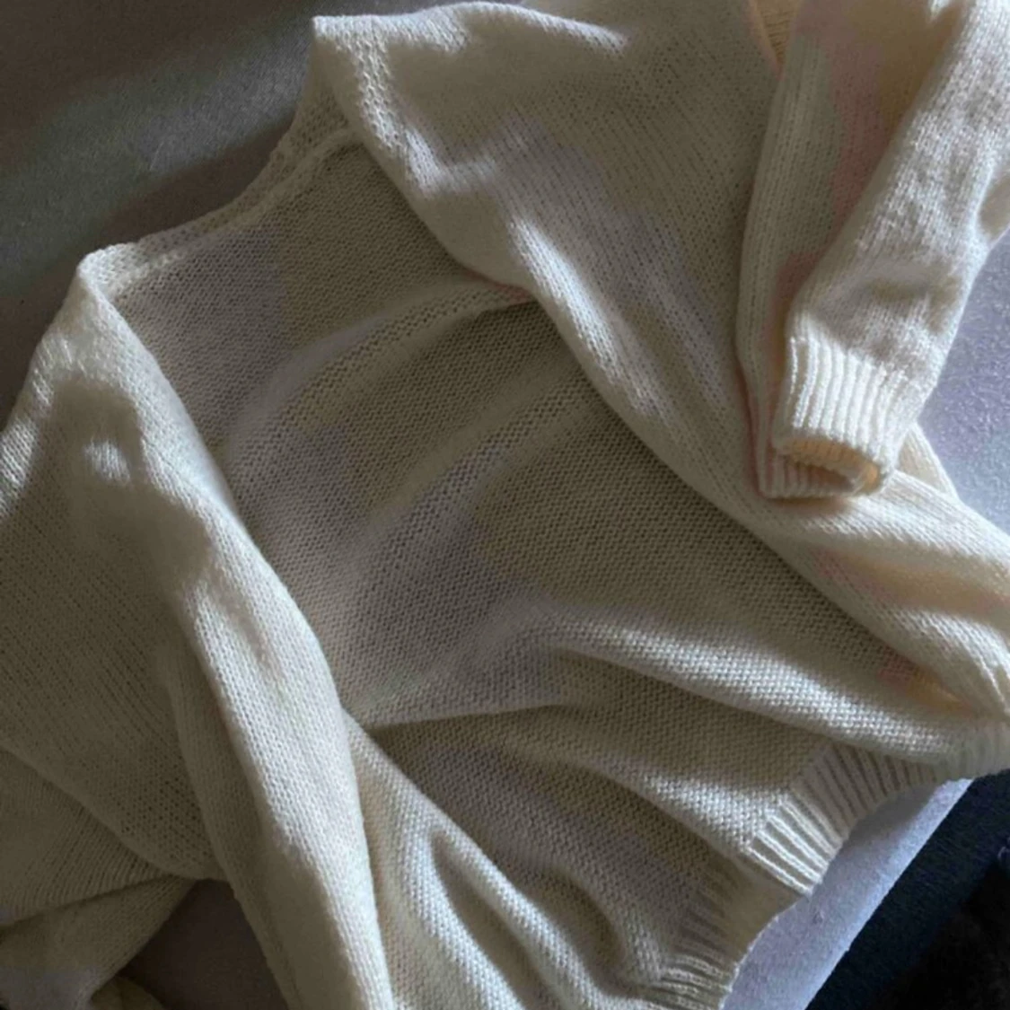 Krämvit stickad kofta  - 1