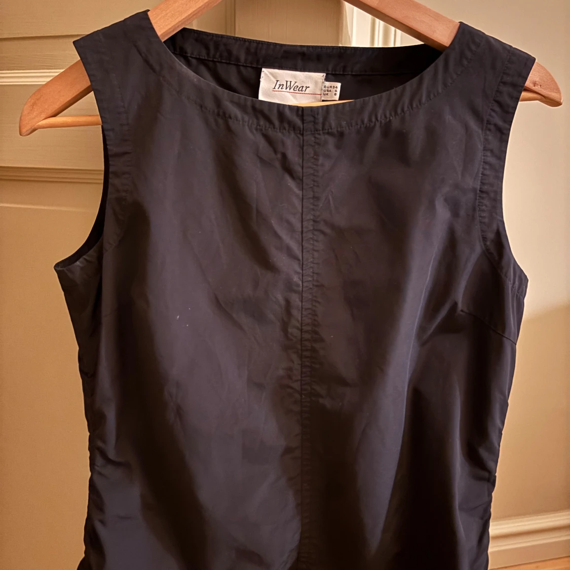 Svart ärmlös topp från InWear - 1