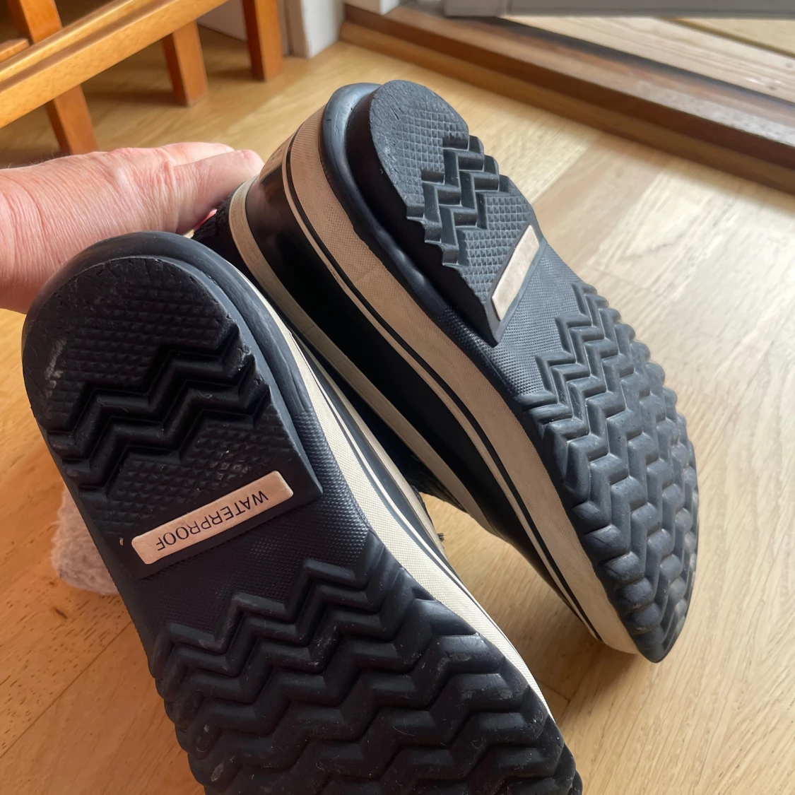 Svarta vinterstövlar från Sorel - 1