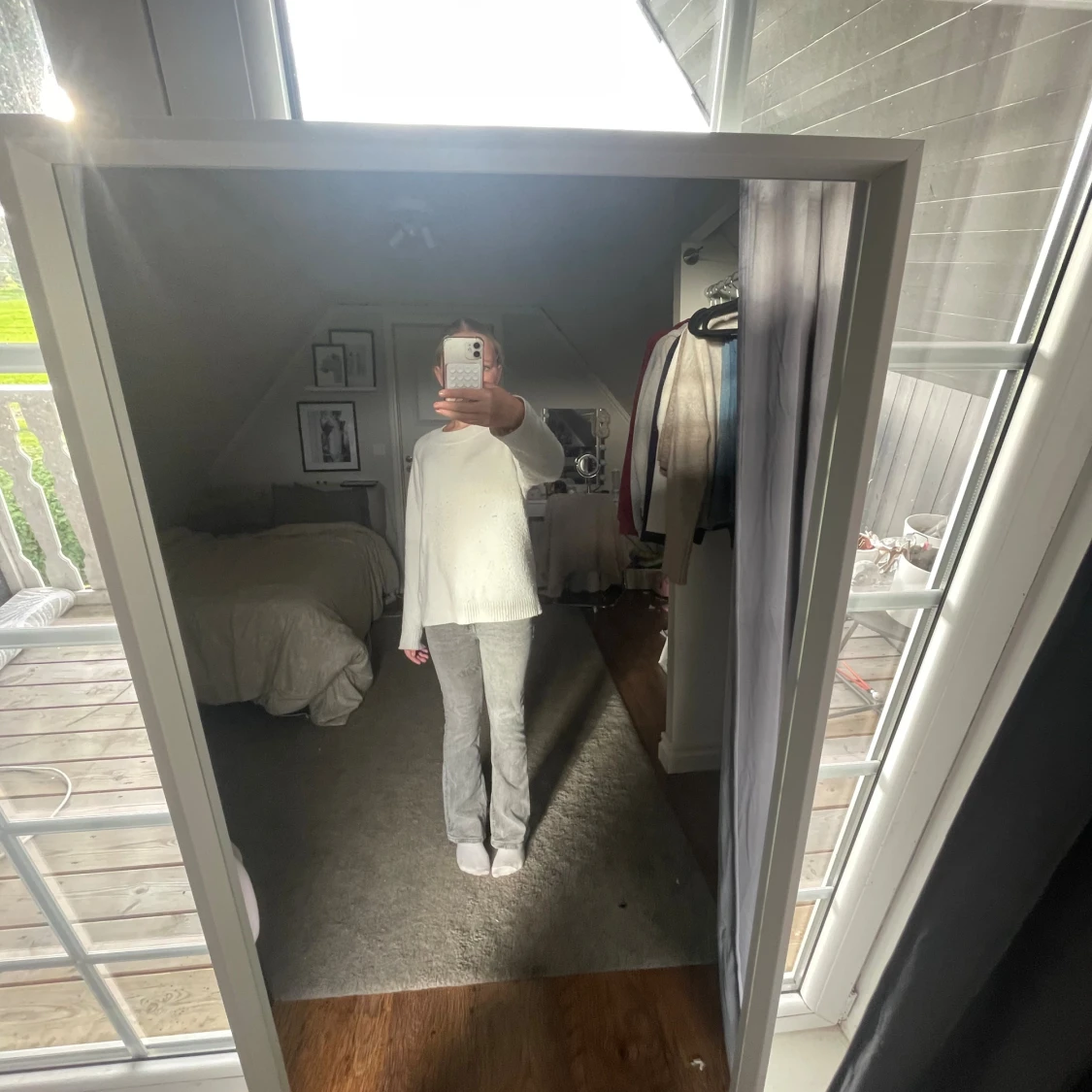 Grå bootcut byxor i mjukt material