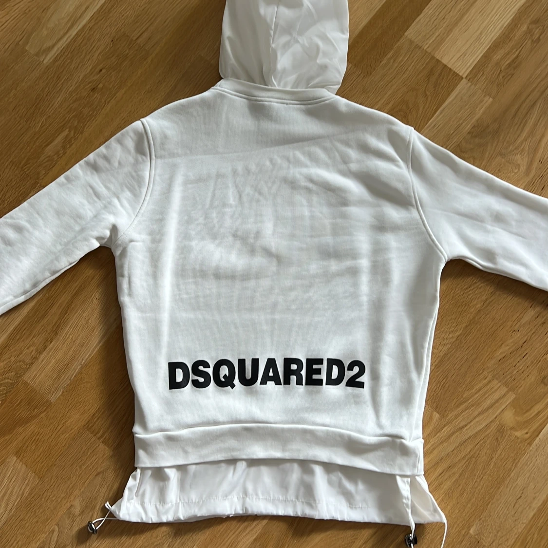 Vit hoodie från Dsquared2 med tryck - 1