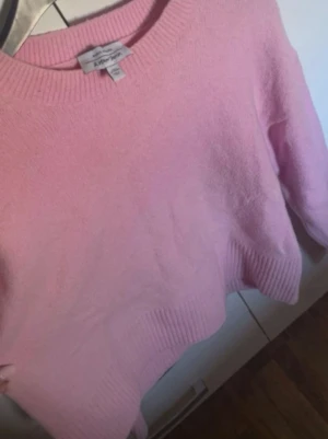 Stickad tröja &OtherStories - Jättefin tröja från & other stories. I nyskick, original pris 490😊💗Slutsåld på hemsidan. 