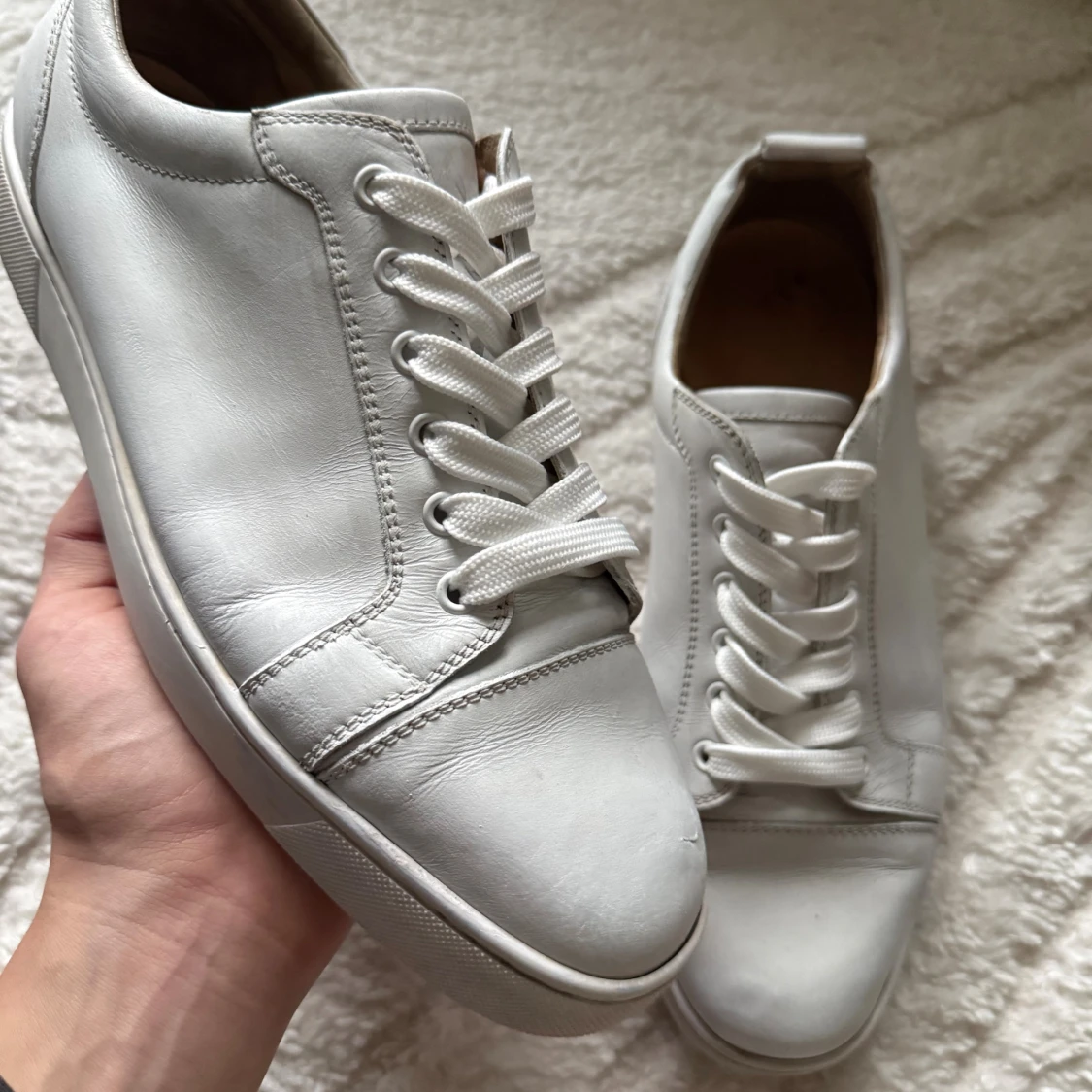 Christian Louboutin Spikeless - 1