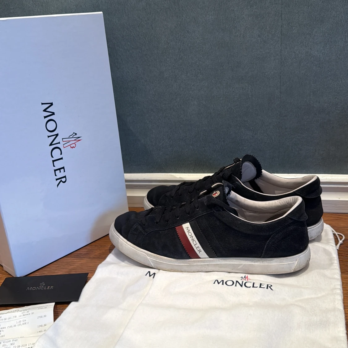 Mörkblå moncler sneakers