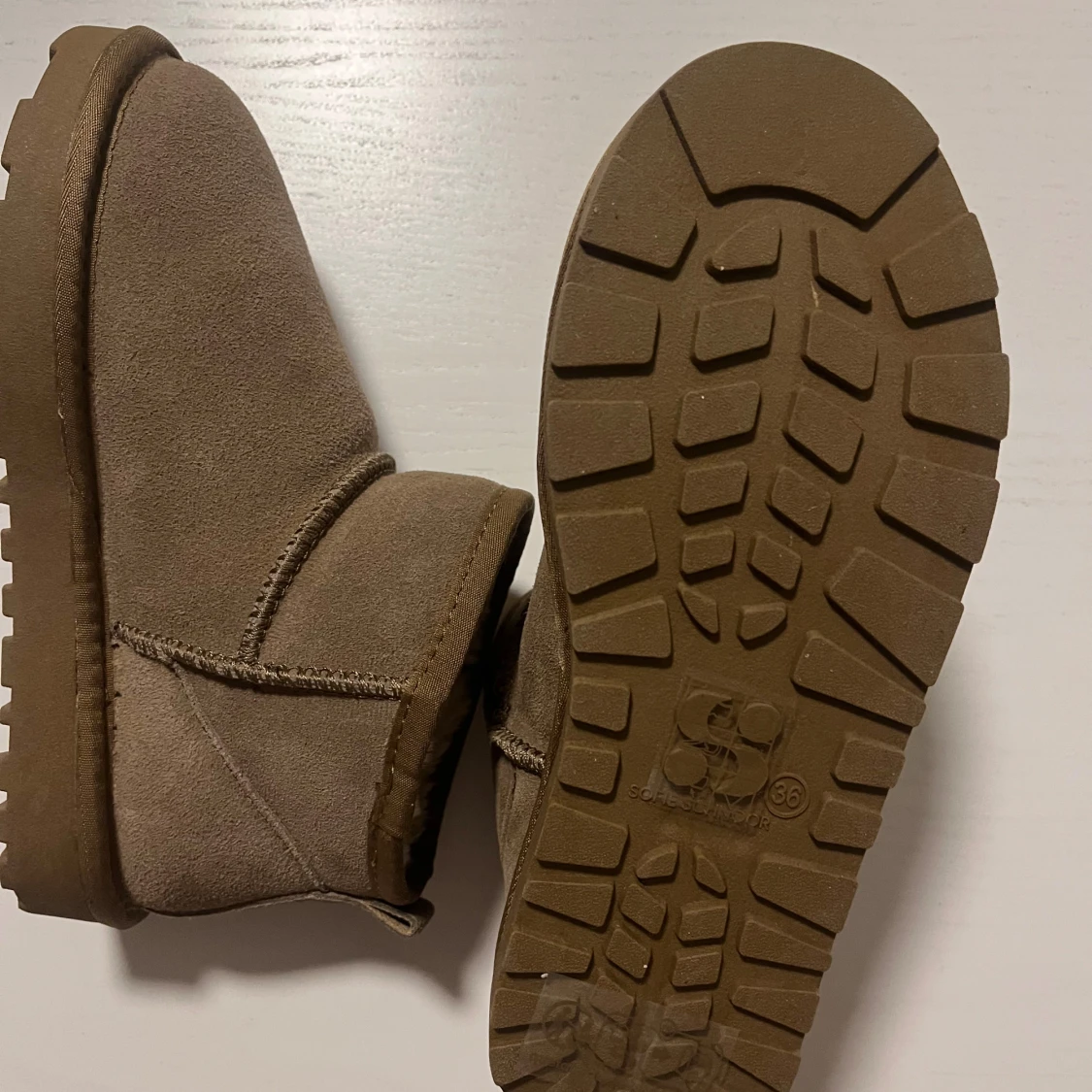 Bruna mockaboots med foder - 3