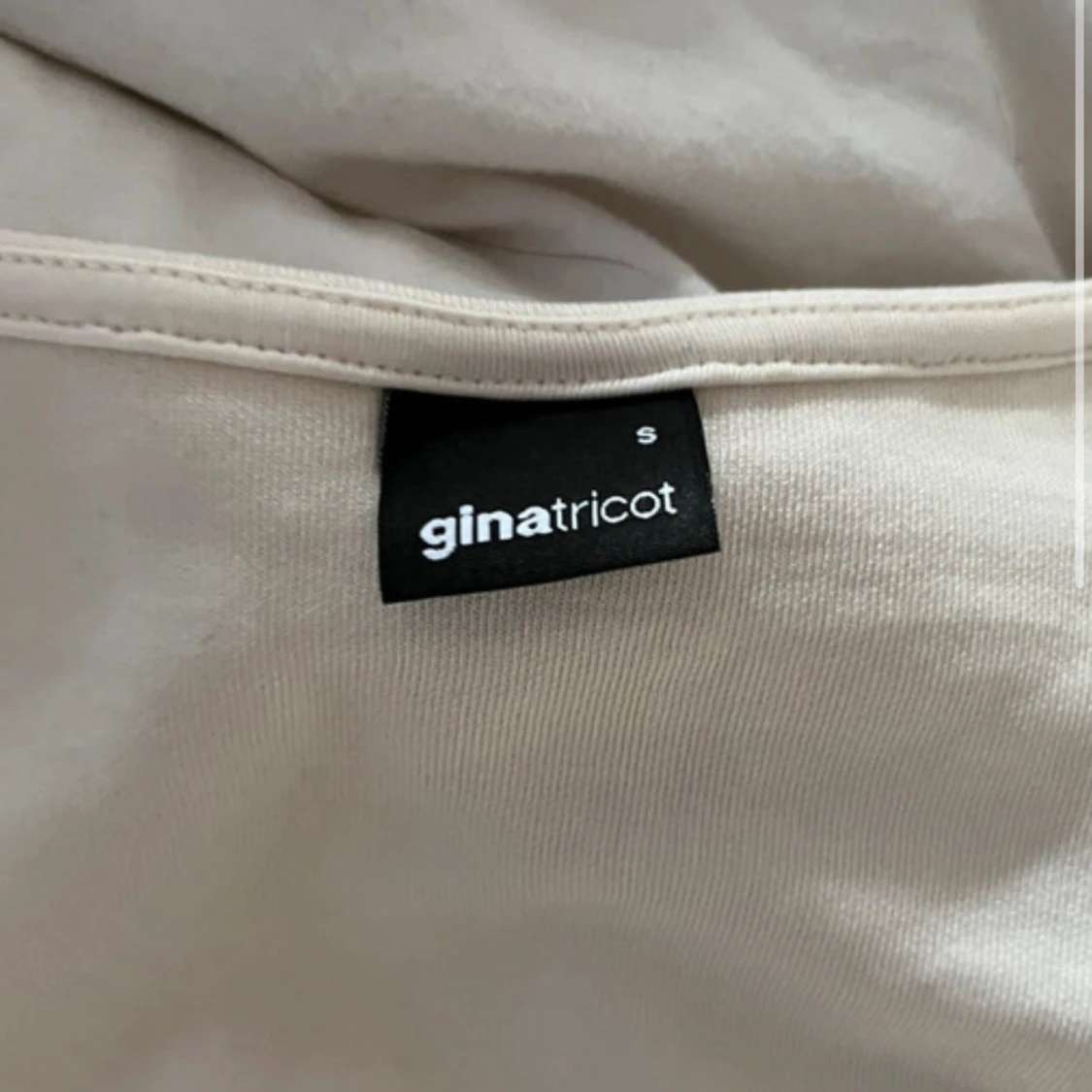 Beige topp Gina tricot  - 4