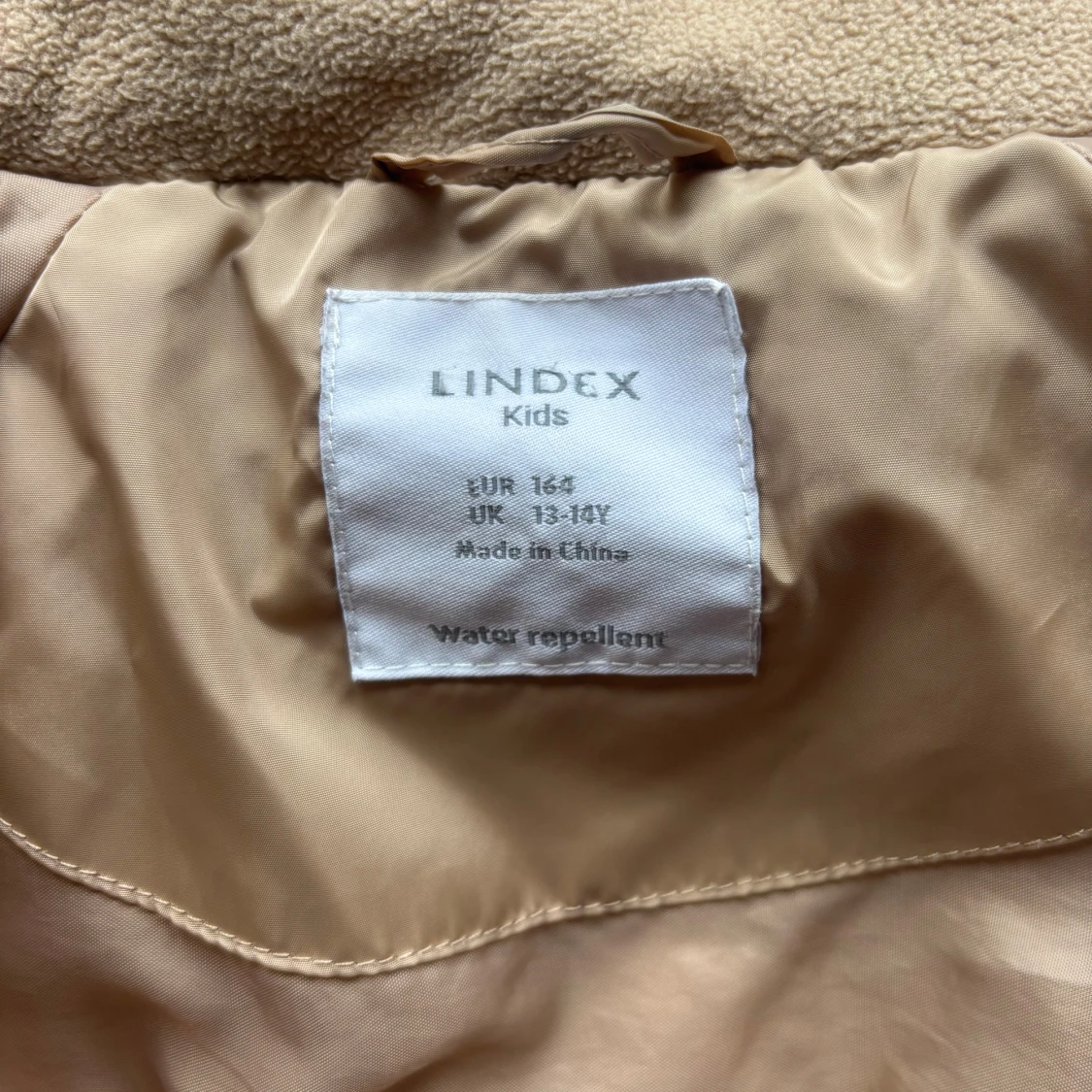 Beige pufferjacka från Lindex - 2