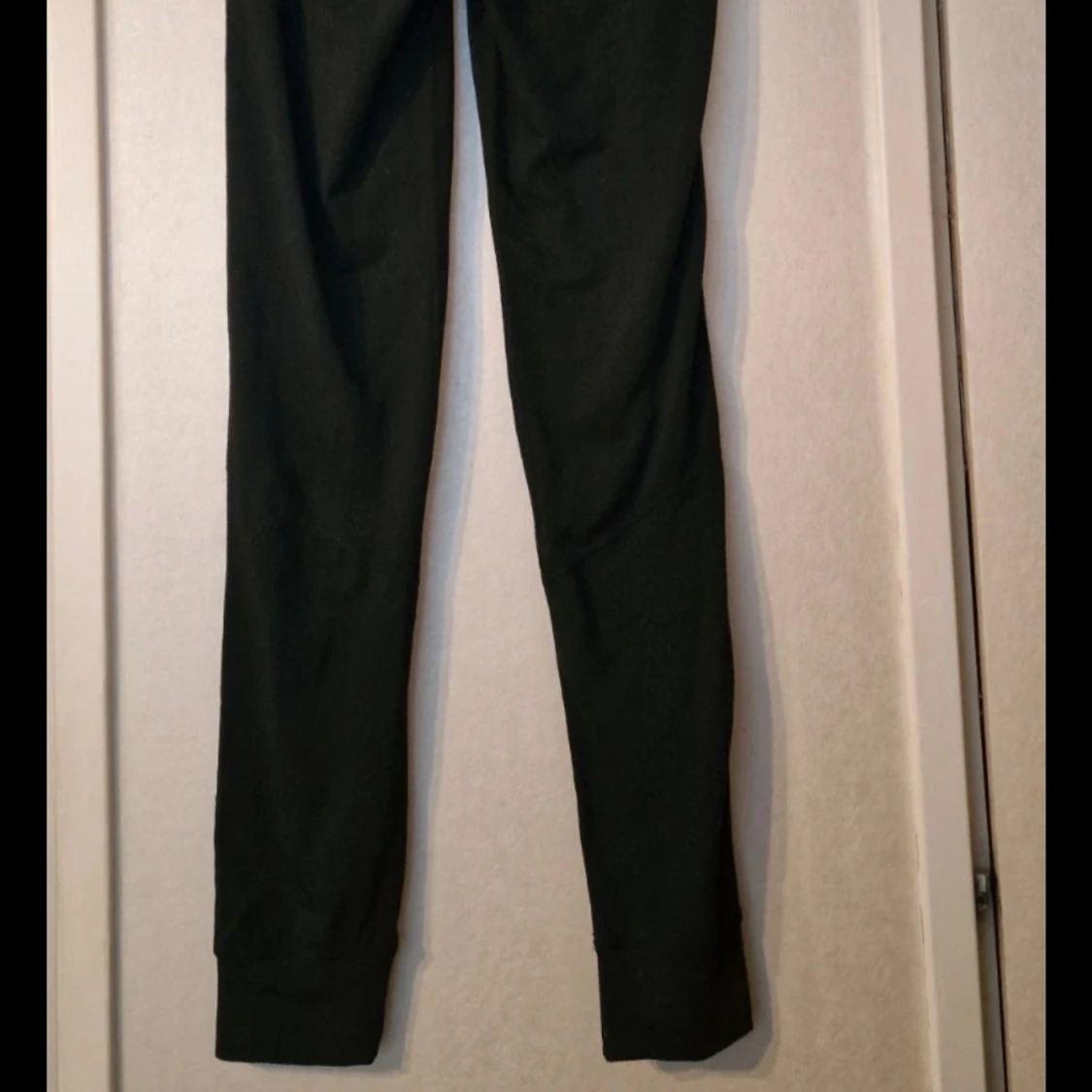 Svarta underställsbyxor - 1