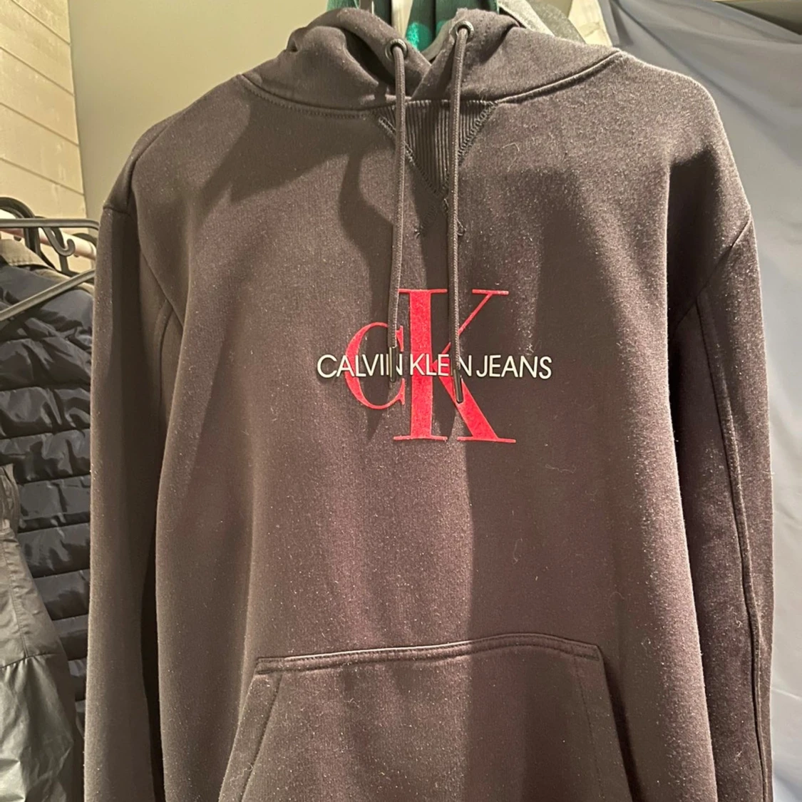 Svart hoodie från Calvin Klein Jeans