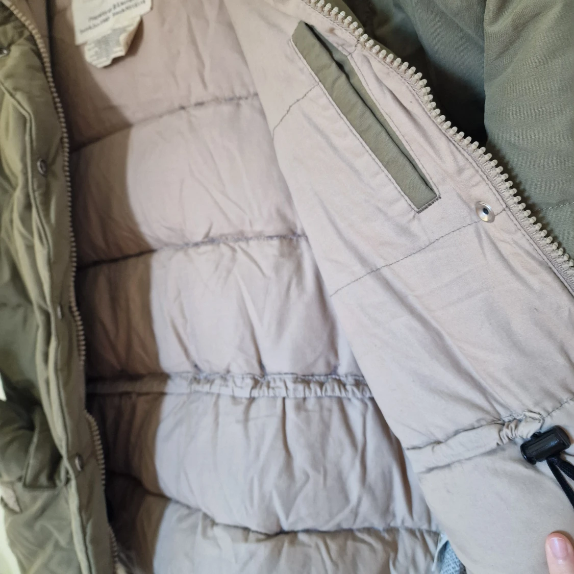 Khakifärgad pufferjacka från Ralph Lauren - 3