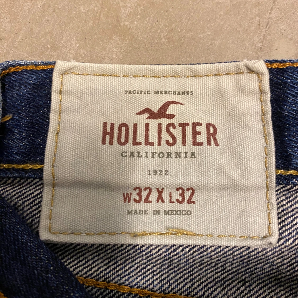 Hollister Jeans  - 3