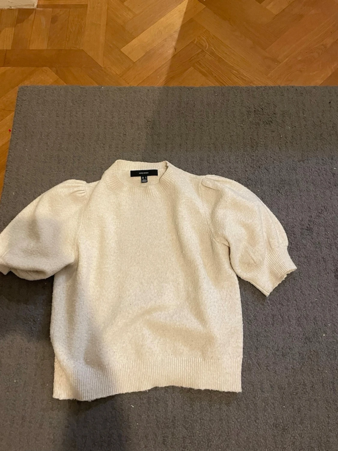 Krämvit puffärm tröja från H&M - 1