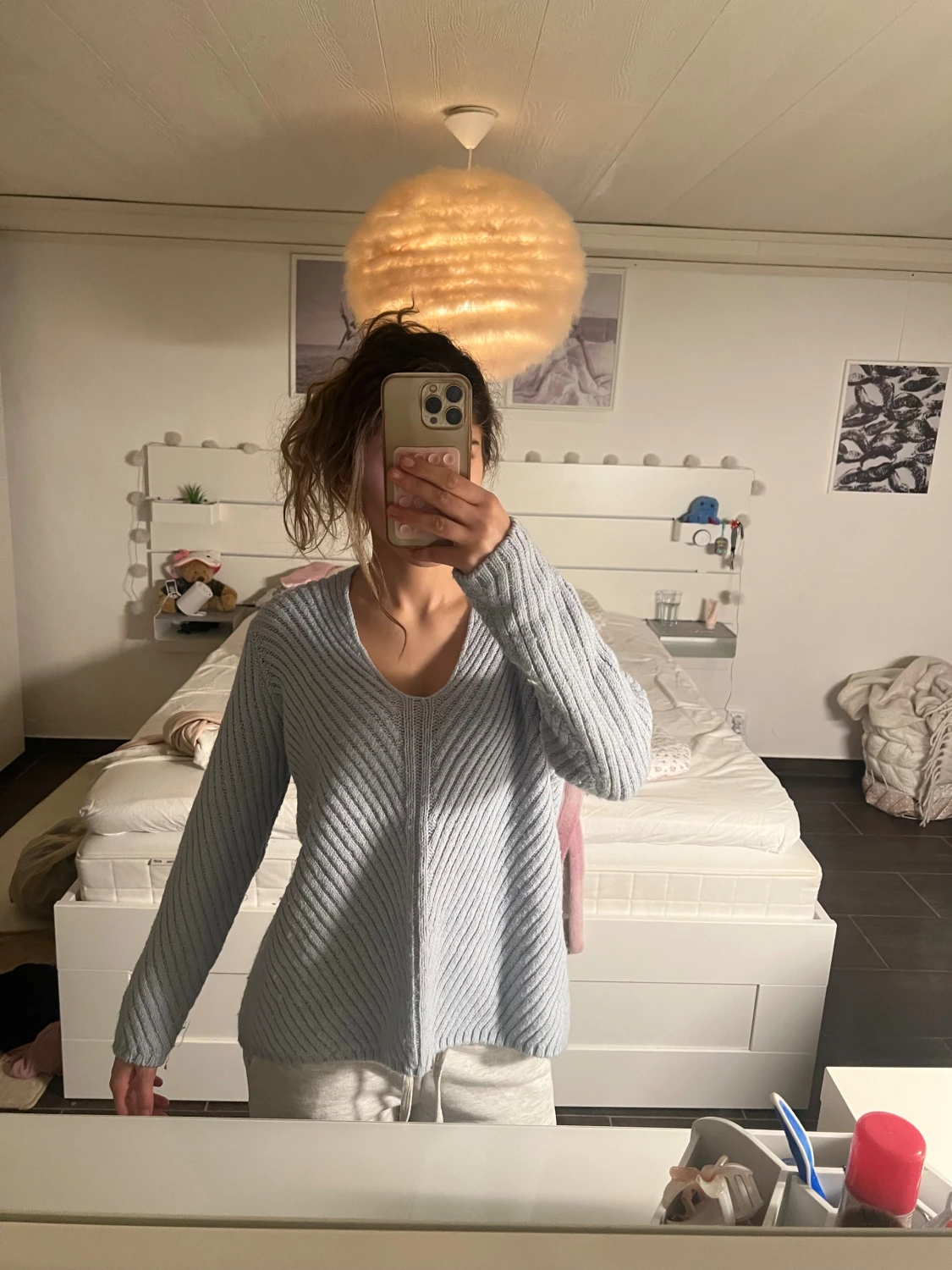 Ljusblå stickad kofta från Mango