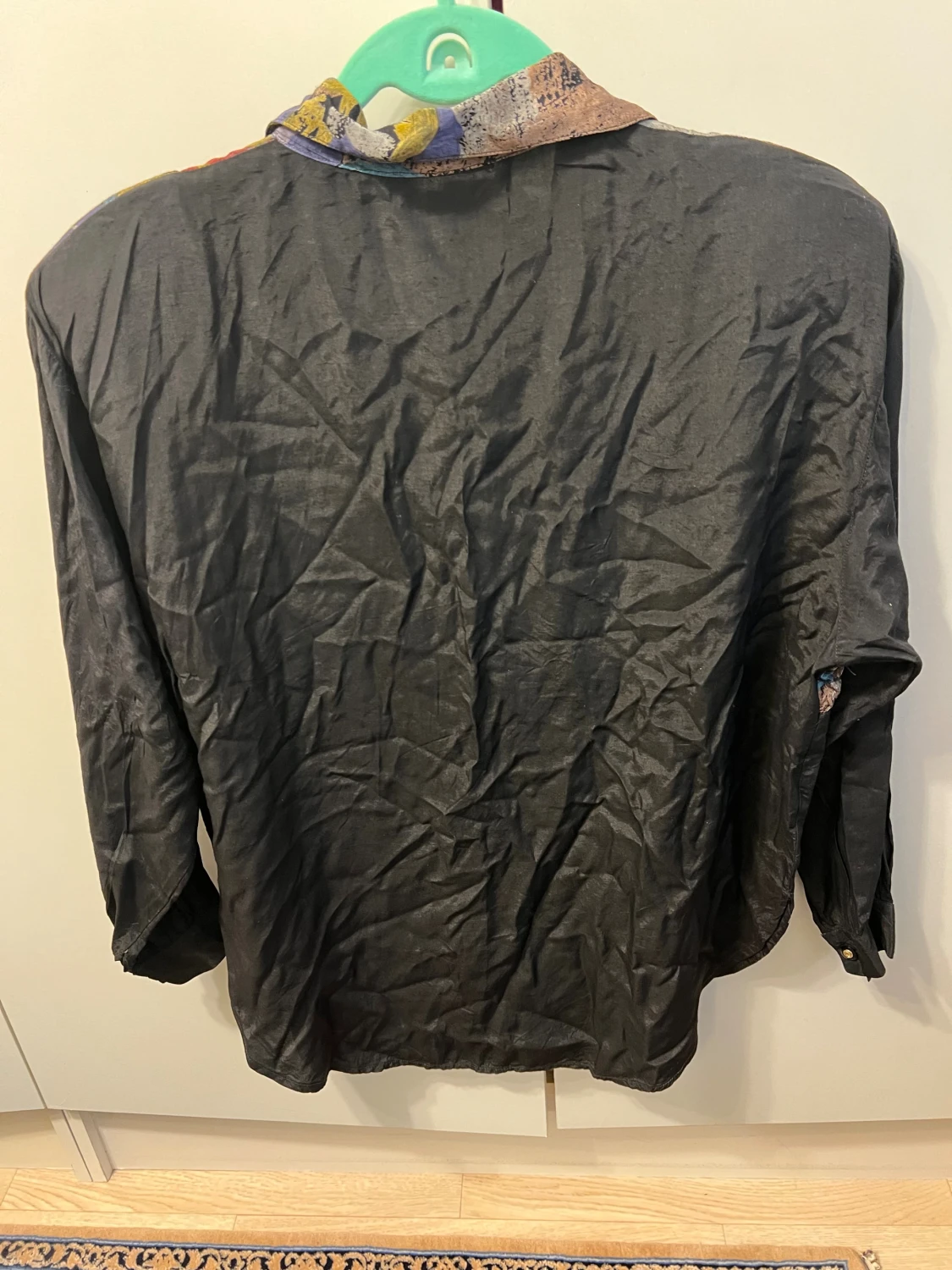 Mönstrad blus med knappar storlek S/M - 90