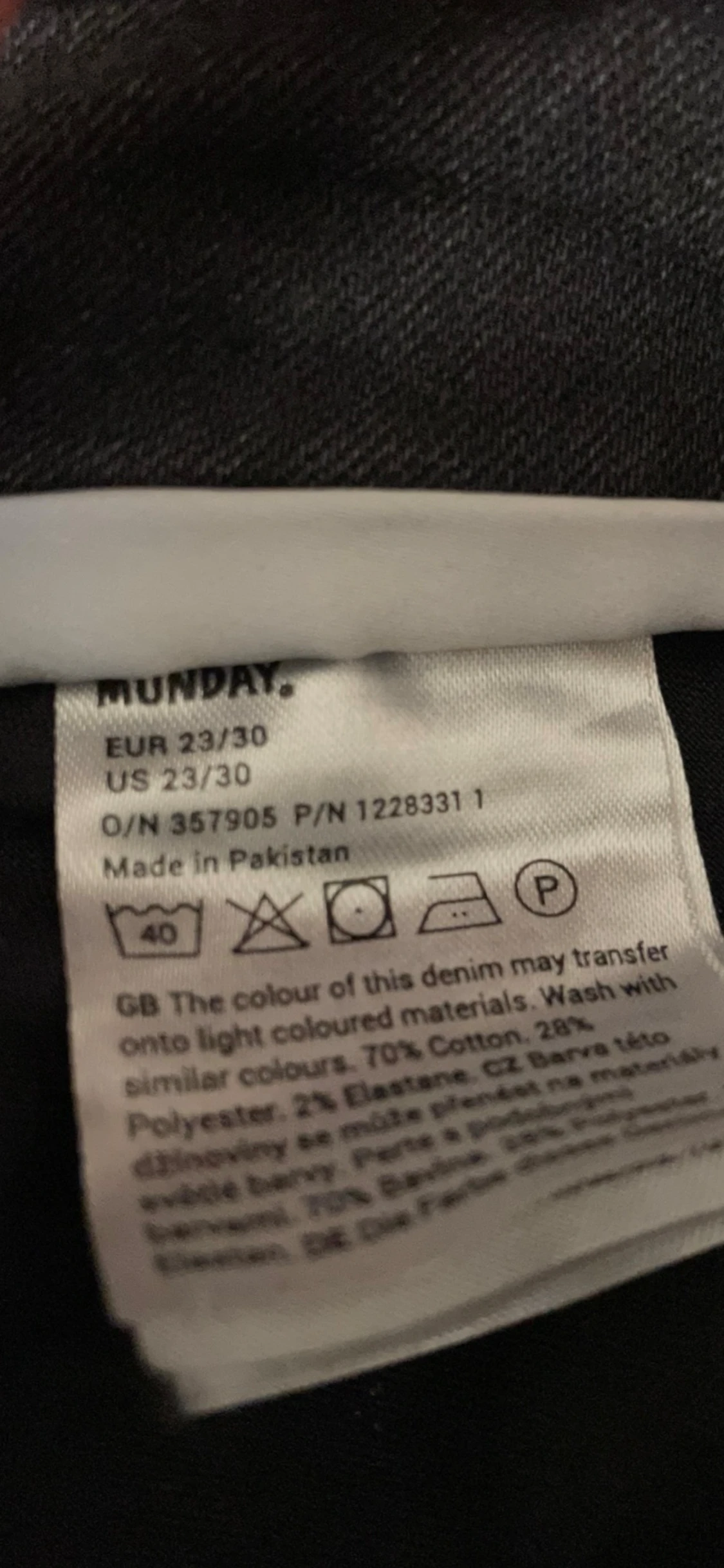 Svarta cheap monday jeans från weekday - 3