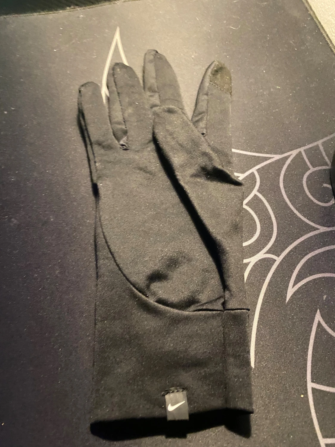Svarta Nike träningshandskar - 4