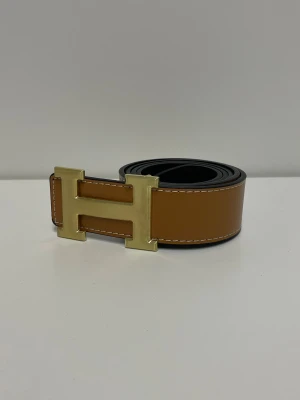 Herme’s Bälte - Helt nytt bälte aldrig använd. Storlek 110. Snabb frakt fraktas inom 24h efter betalningen genomförts. Kan även mötas i Stockholm. Skriv gärna vid fler frågor