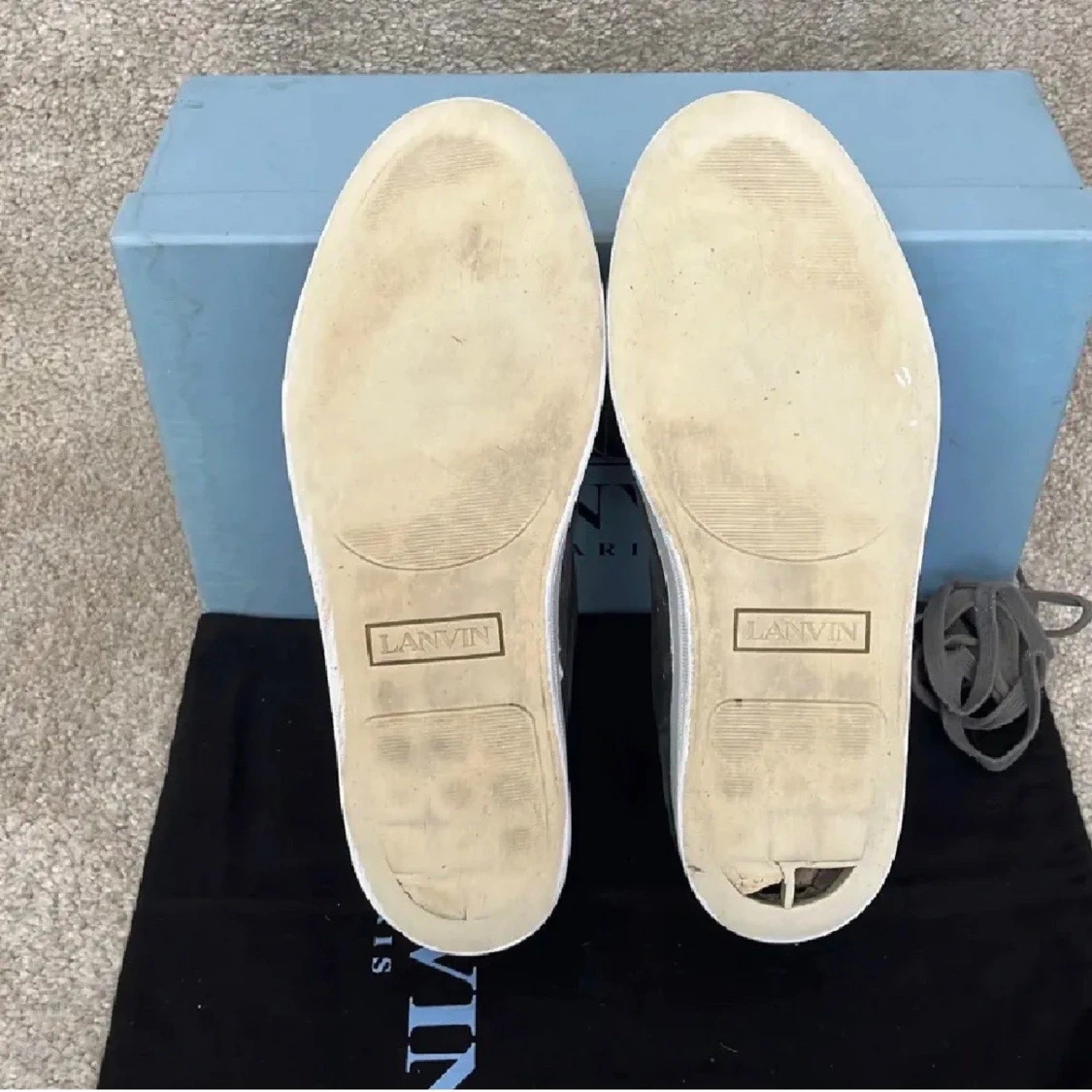 Lanvins  - 3