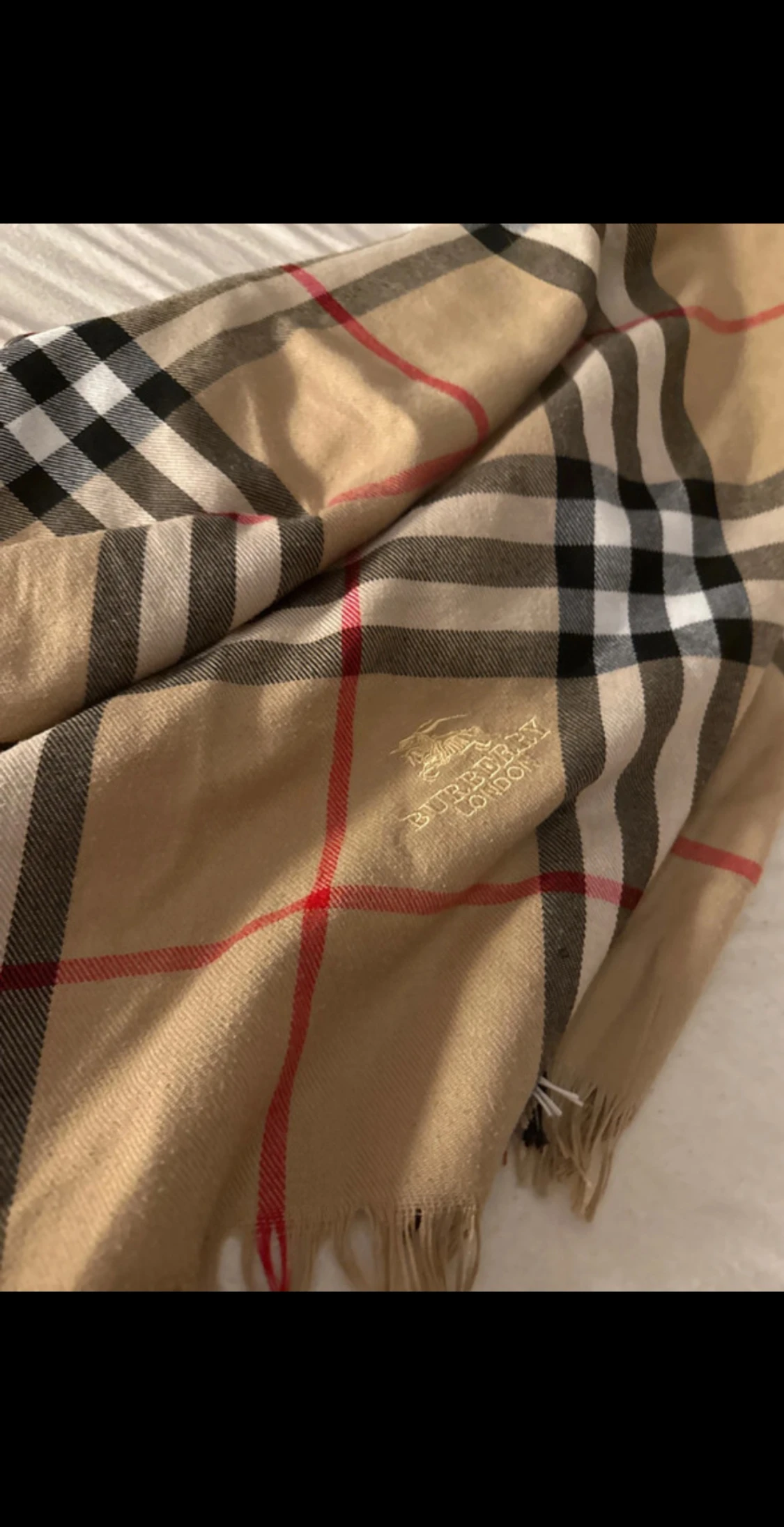 Beige rutig halsduk från Burberry - 1